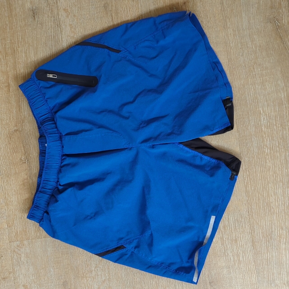 Lululemon athletic shorts blue